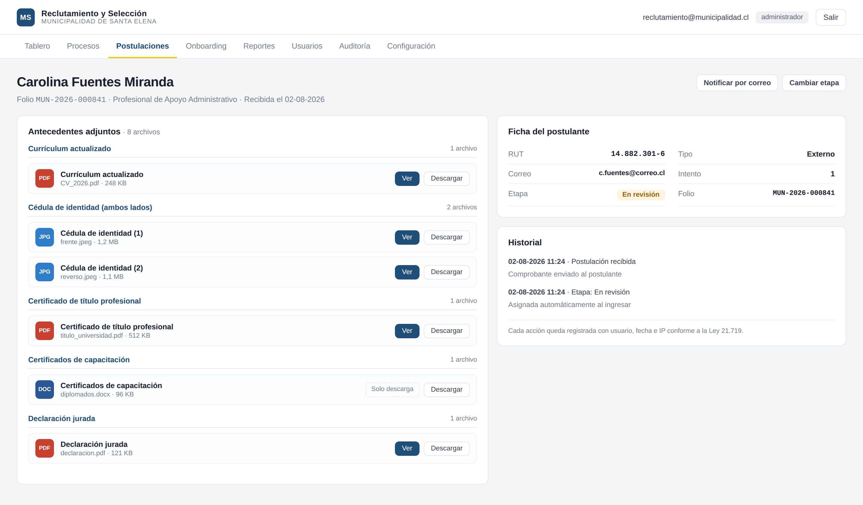 Ficha del postulante con antecedentes adjuntos e historial